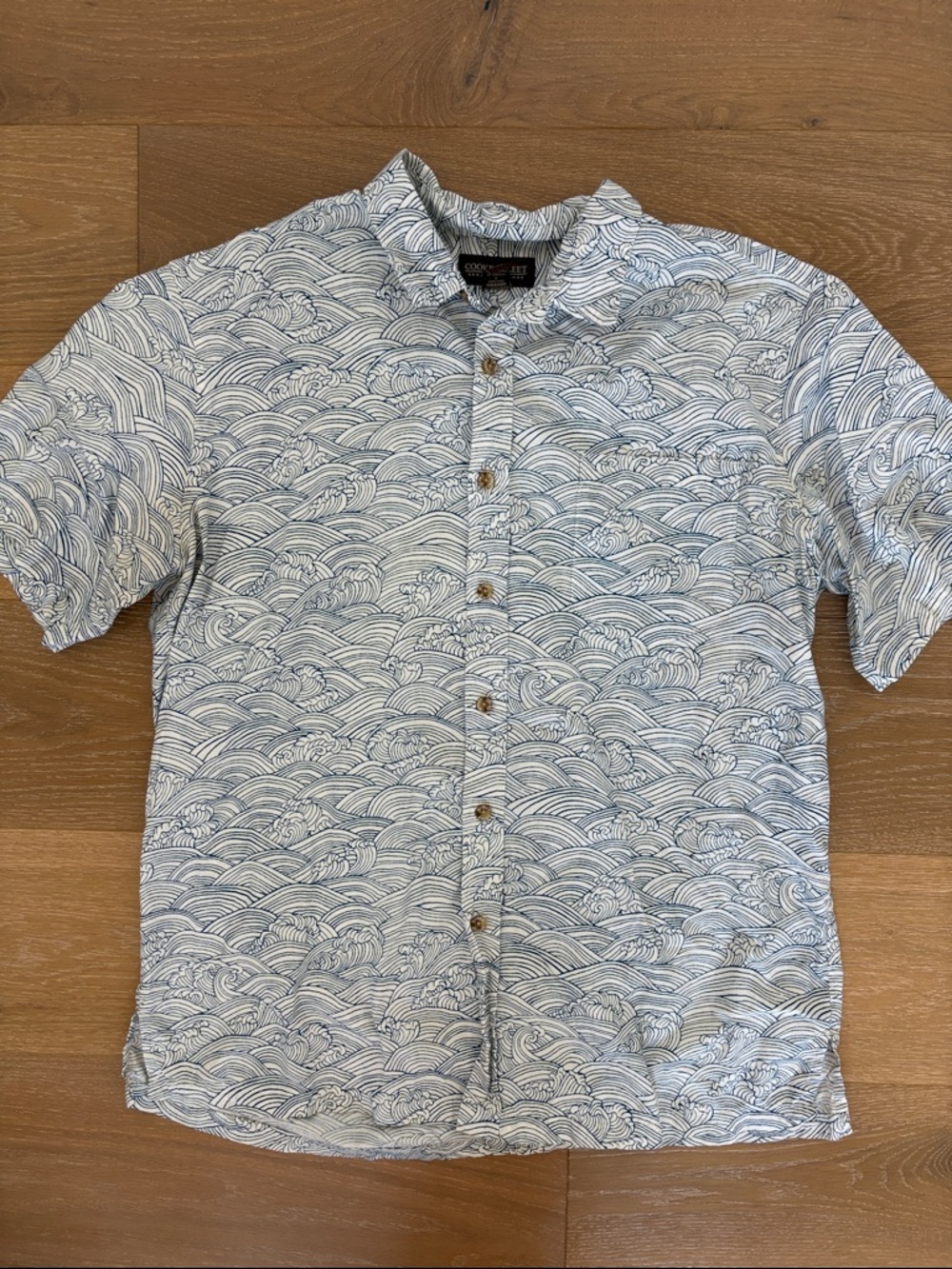 Cooke Street Short Sleeve Button Down Shirt Wave Print Blue White Size Large